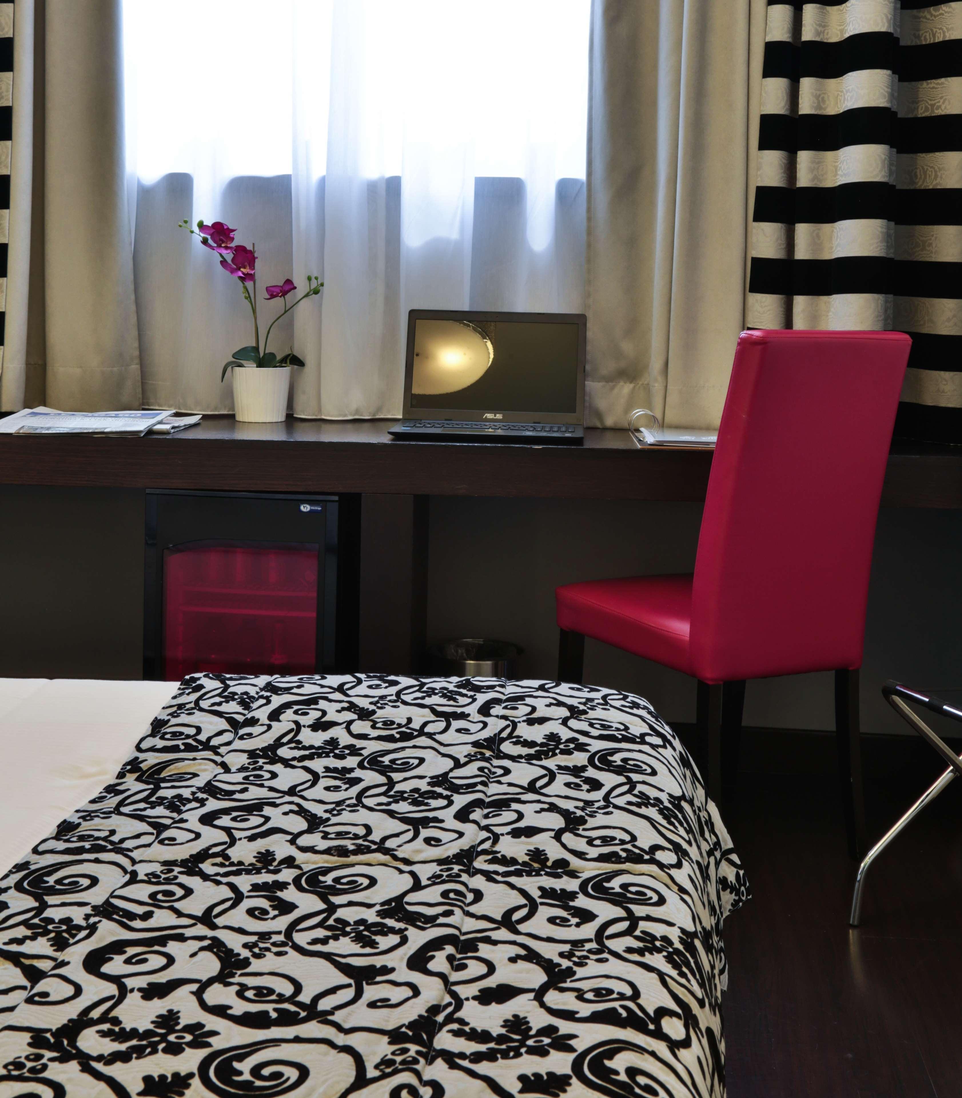 Best Western Cinemusic Hotel Rome Exterior photo